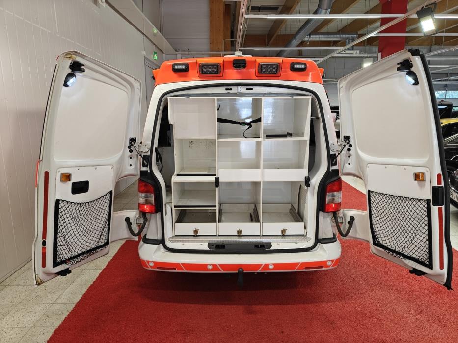 VOLKSWAGEN TRANSPORTER 2012