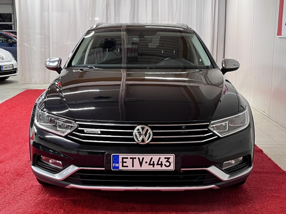 VOLKSWAGEN Passat 2017