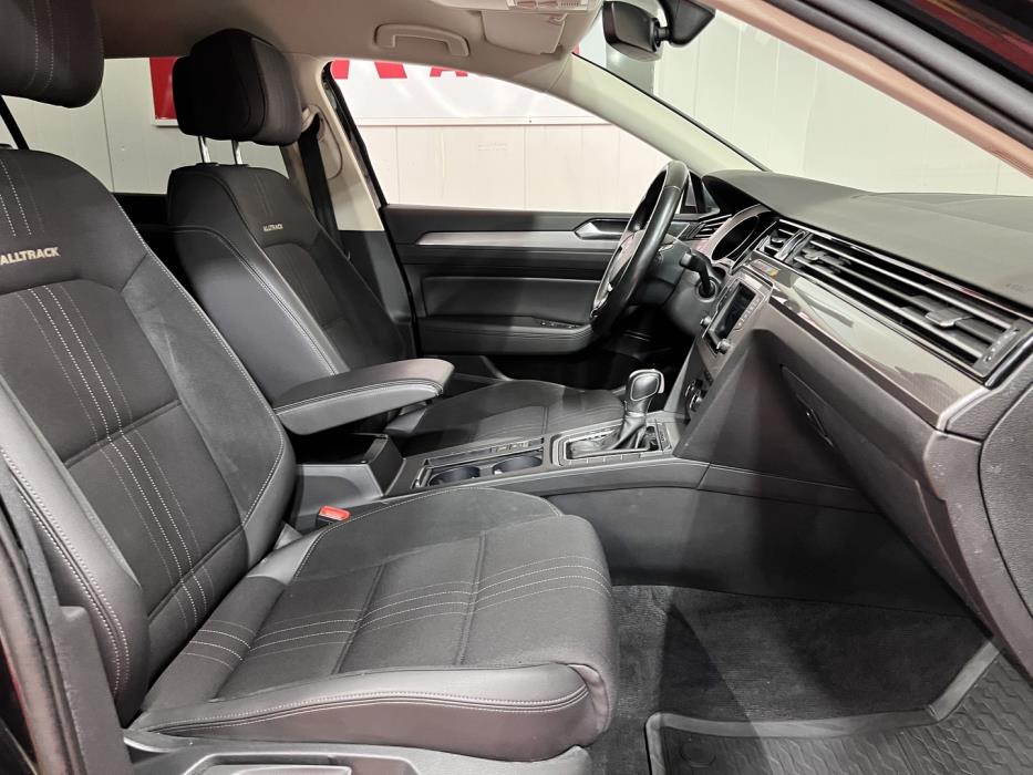 VOLKSWAGEN Passat 2017