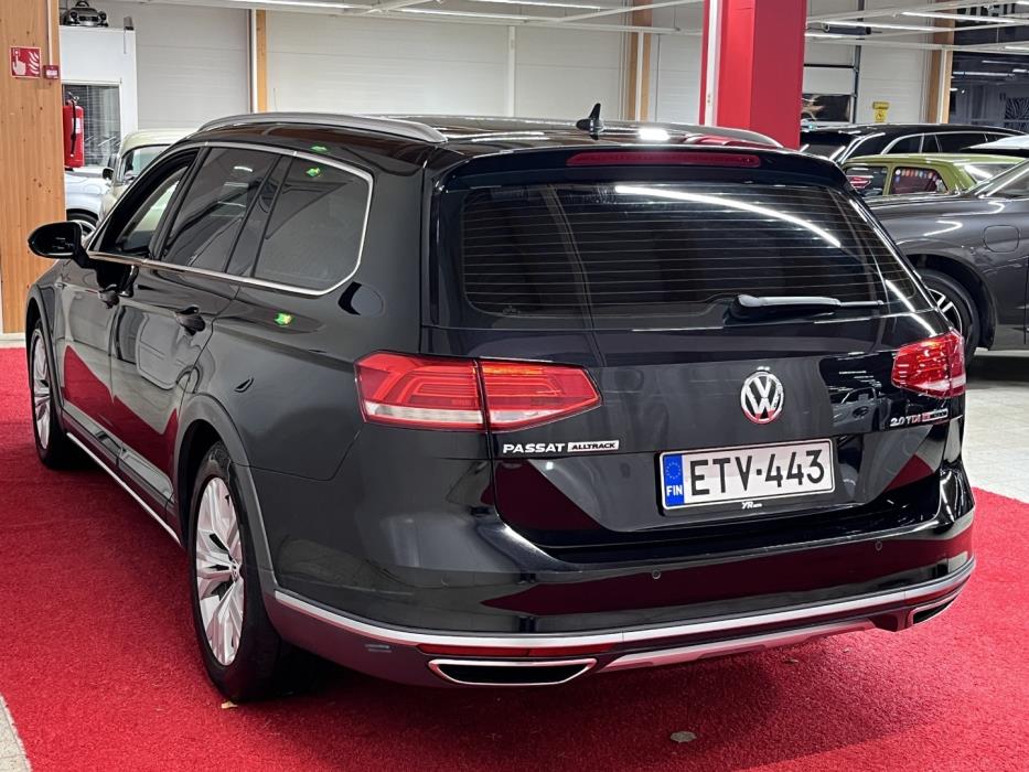 VOLKSWAGEN Passat 2017