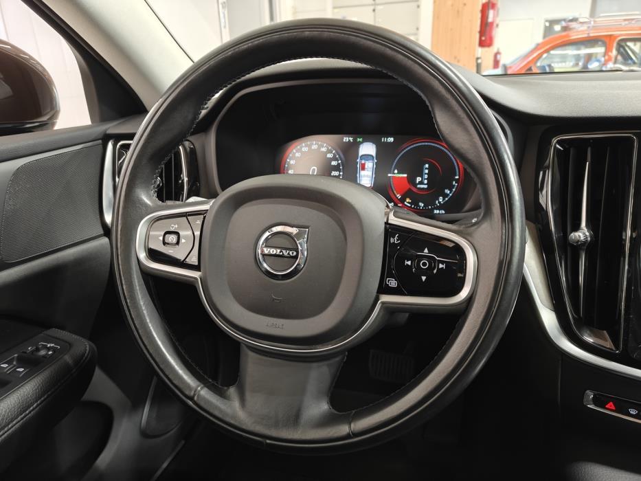VOLVO V60 2019