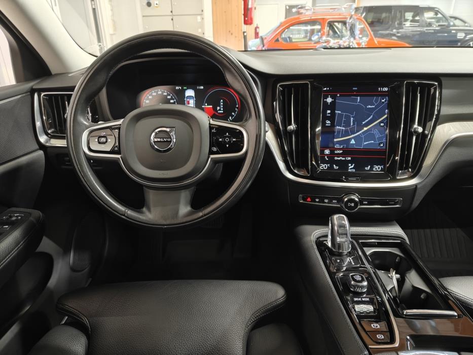 VOLVO V60 2019