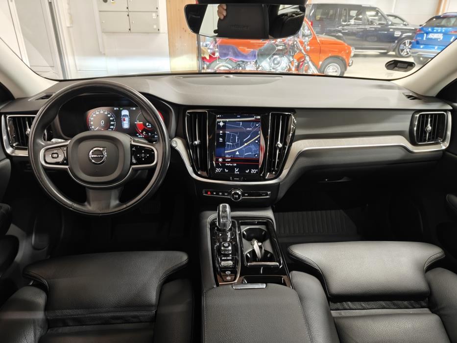 VOLVO V60 2019