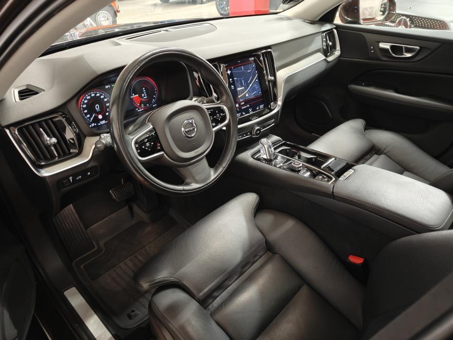 VOLVO V60 2019