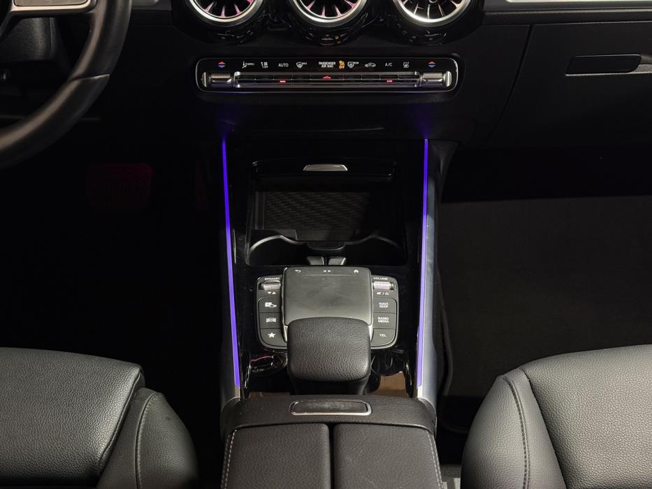 MERCEDES-BENZ EQB 2023