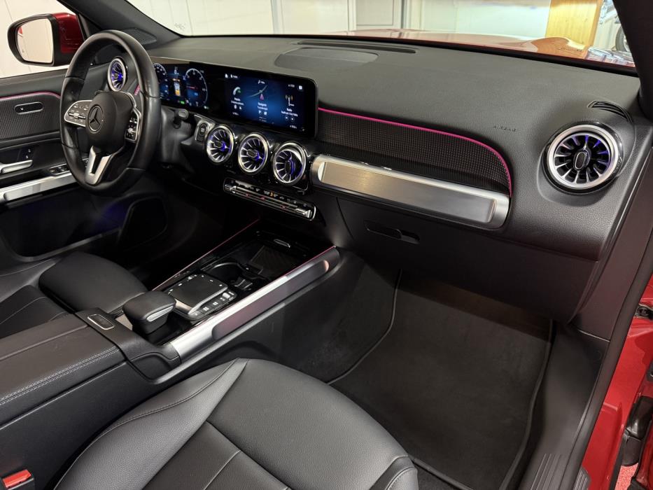 MERCEDES-BENZ EQB 2023