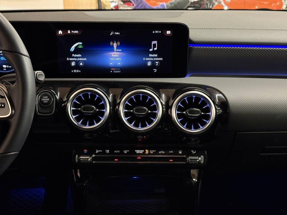 MERCEDES-BENZ CLA 2023