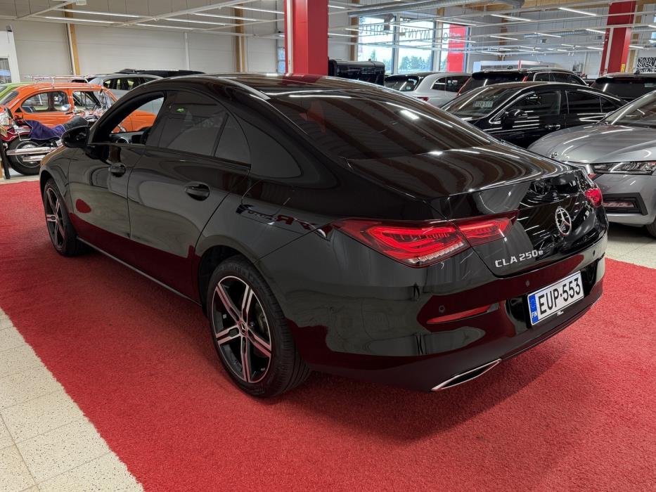 MERCEDES-BENZ CLA 2023