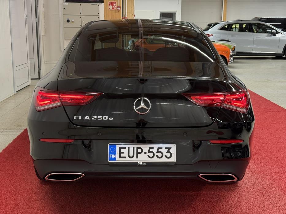 MERCEDES-BENZ CLA 2023
