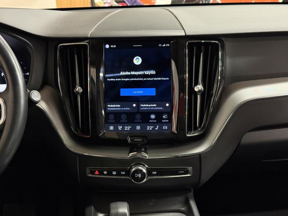 VOLVO XC60 2023