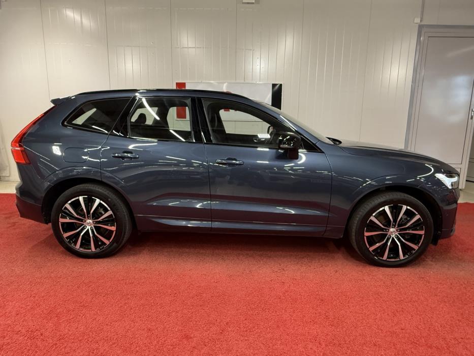VOLVO XC60 2023