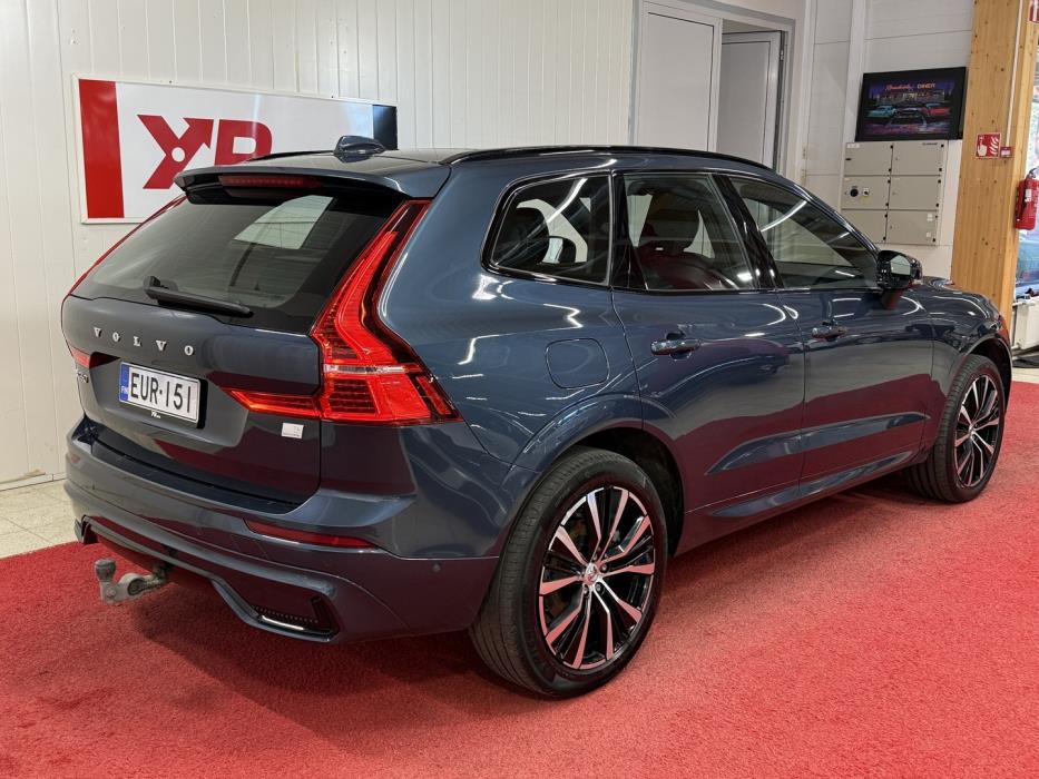 VOLVO XC60 2023
