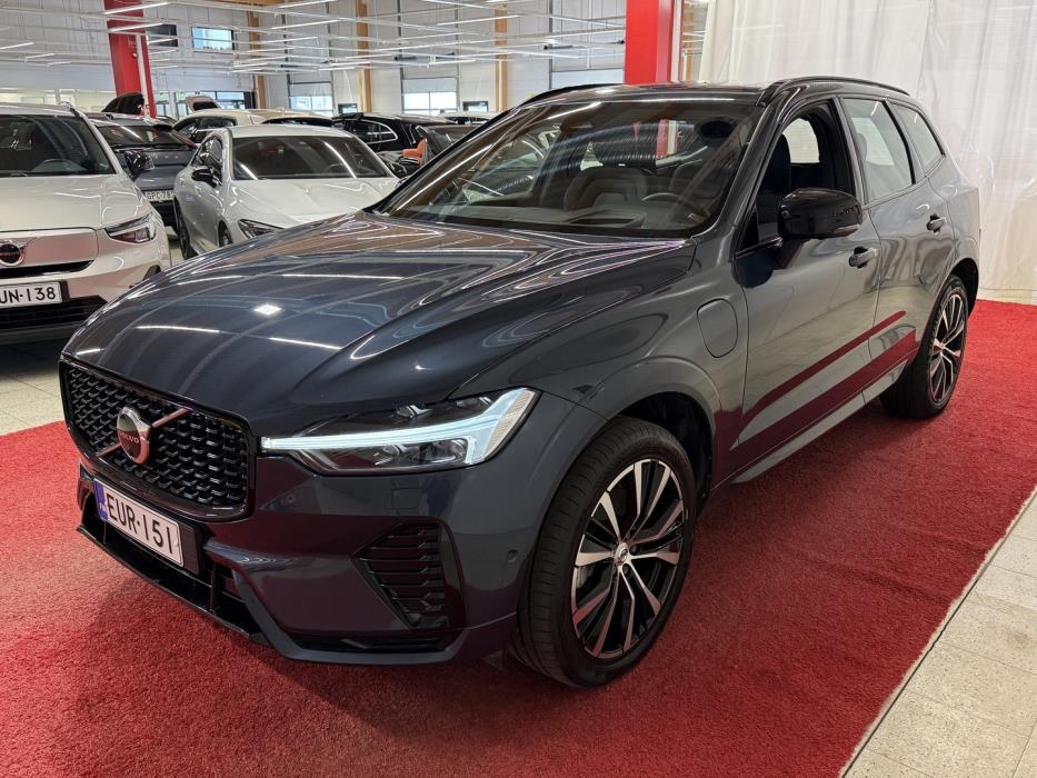 VOLVO XC60 2023