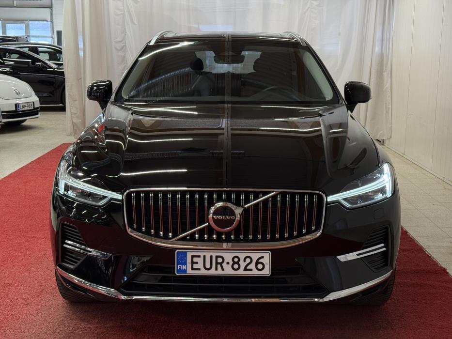 VOLVO XC60 2023