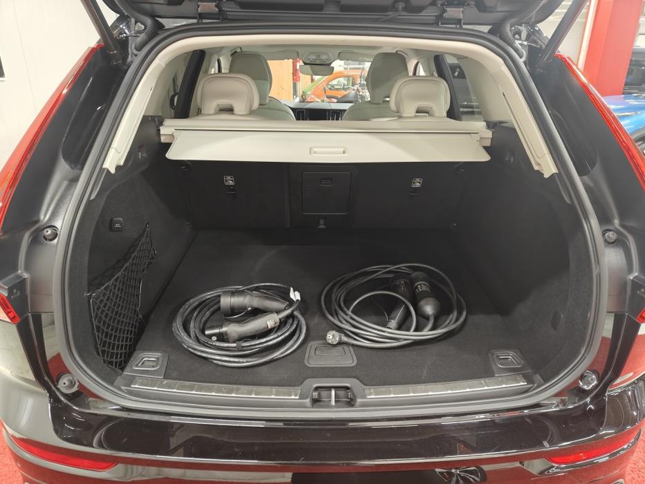 VOLVO XC60 2024