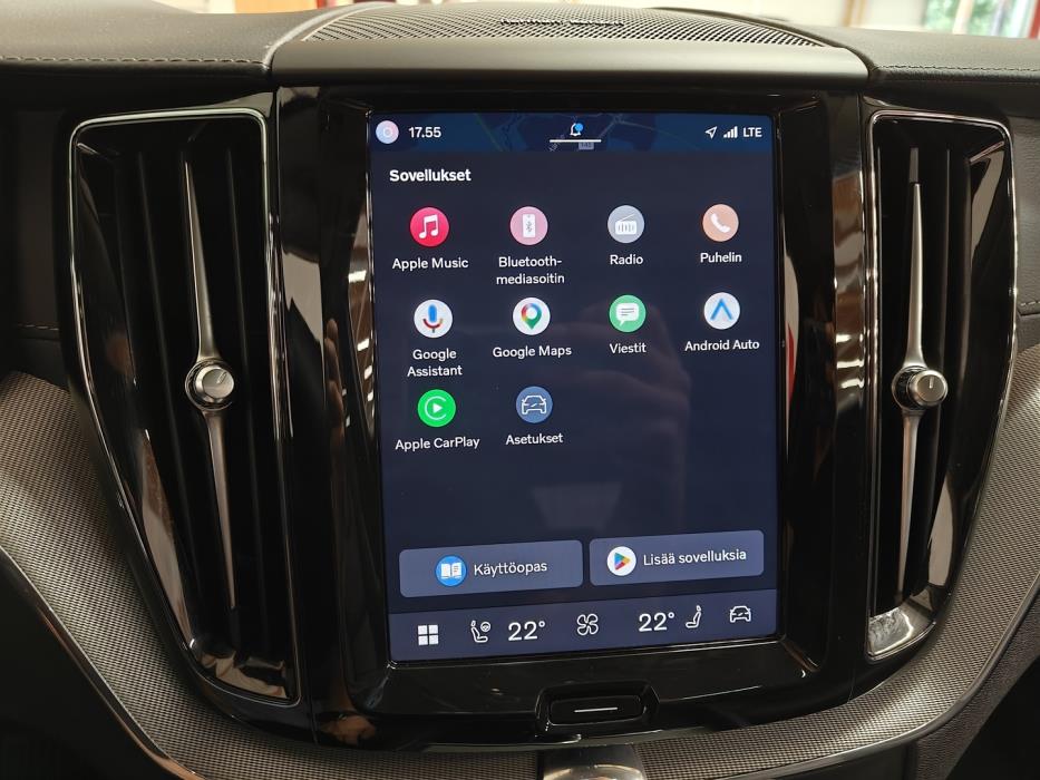 VOLVO XC60 2023