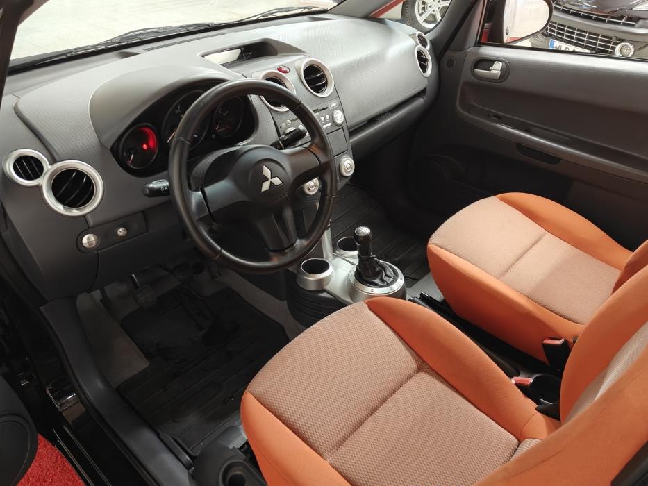 MITSUBISHI COLT 2007