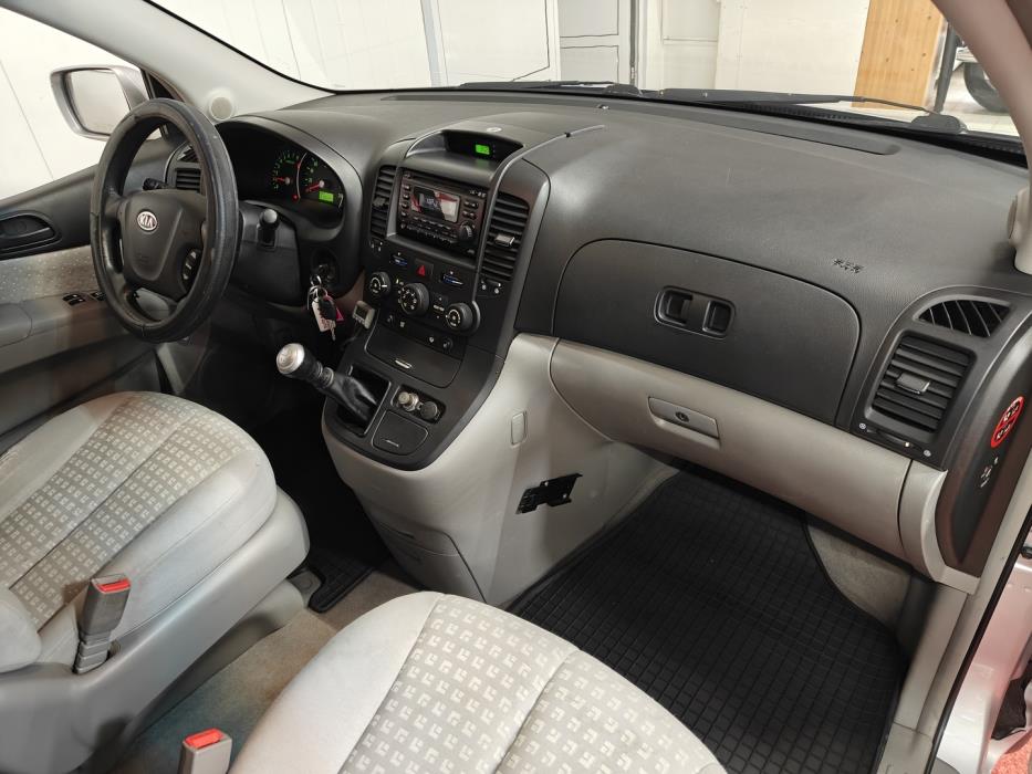 KIA Carnival 2008