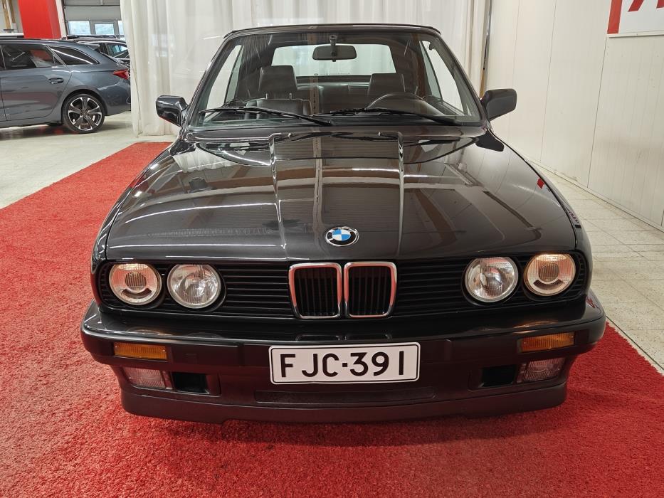 BMW 320 1991