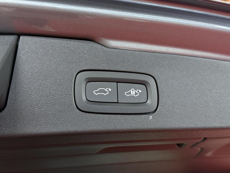 VOLVO V60 2021