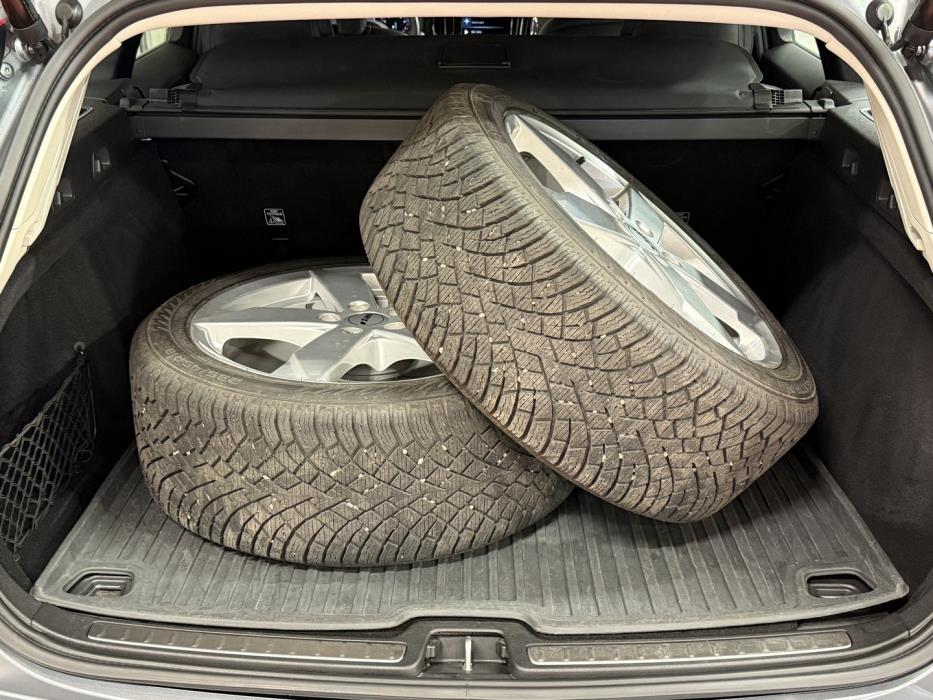 VOLVO V60 2021