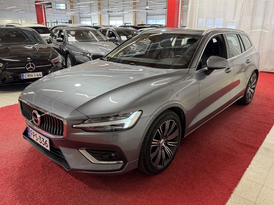 VOLVO V60 2021
