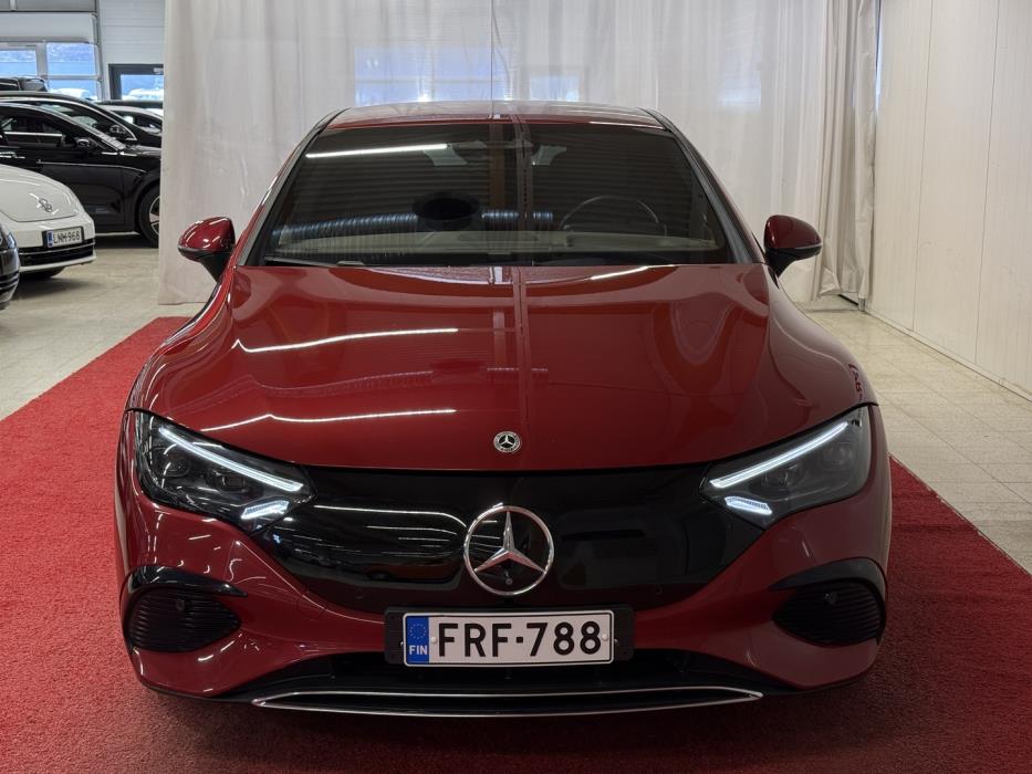 MERCEDES-BENZ EQE 2023