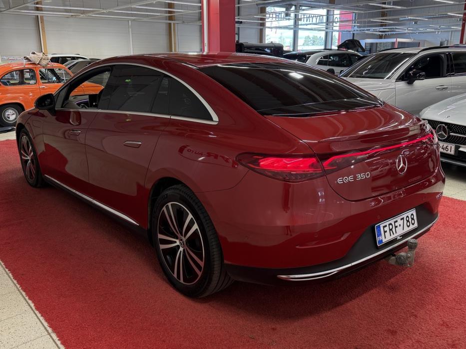 MERCEDES-BENZ EQE 2023