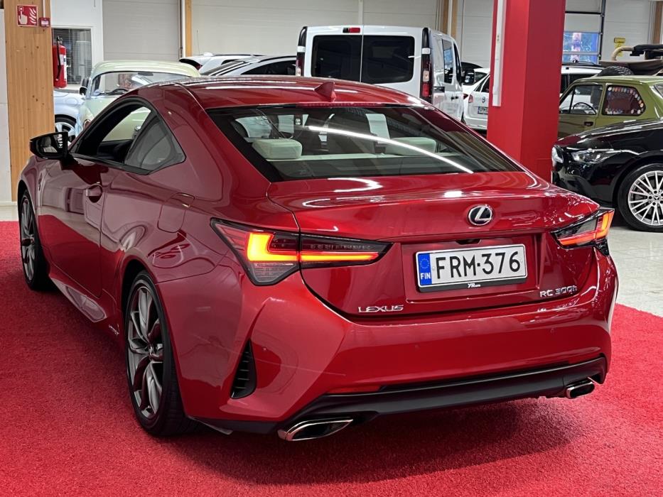 LEXUS RC 2019