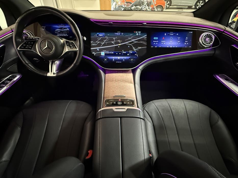 MERCEDES-BENZ EQE SUV 2023