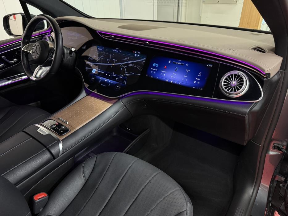 MERCEDES-BENZ EQE SUV 2023