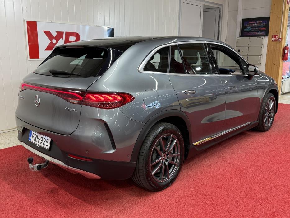 MERCEDES-BENZ EQE SUV 2023