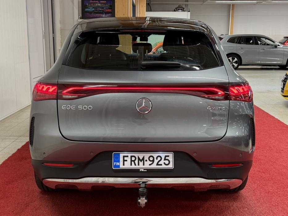 MERCEDES-BENZ EQE SUV 2023