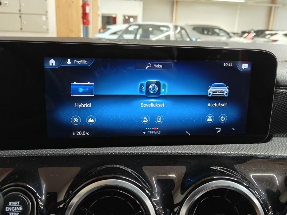 MERCEDES-BENZ CLA 2023