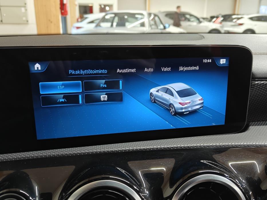 MERCEDES-BENZ CLA 2023