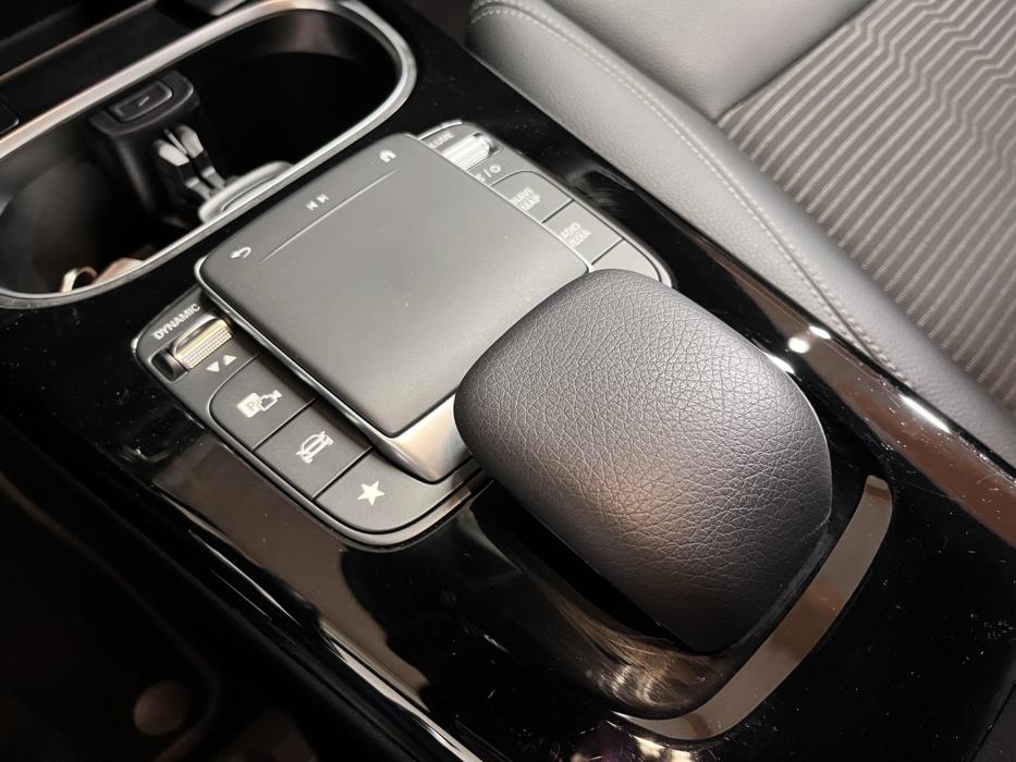 MERCEDES-BENZ CLA 2023