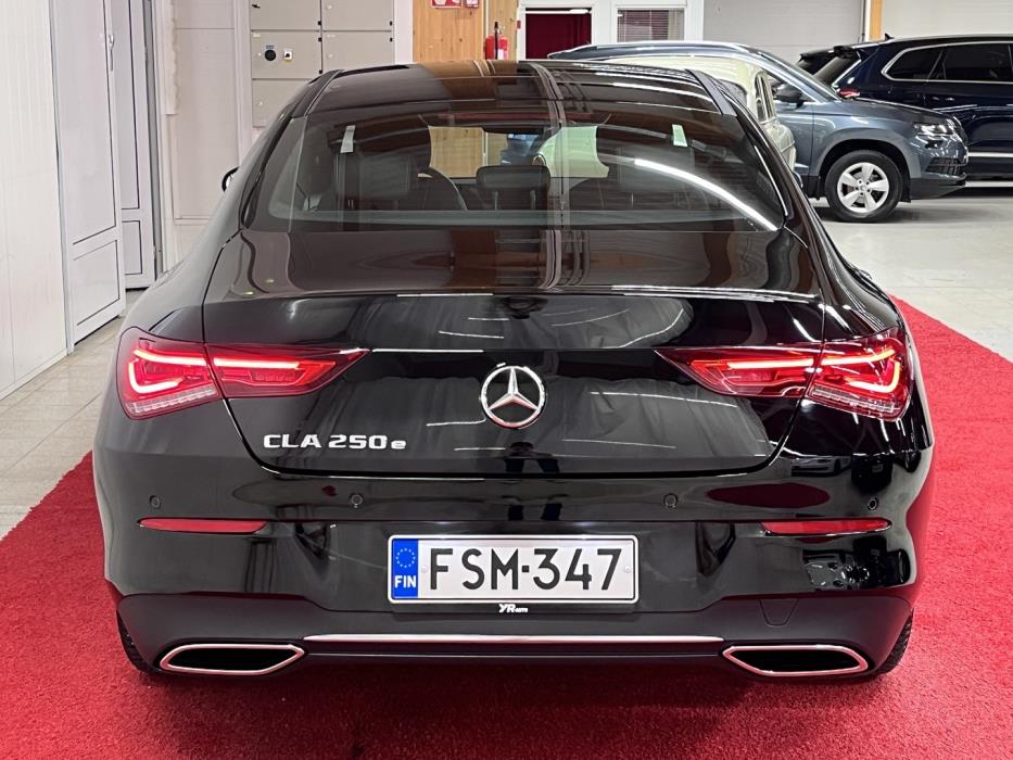 MERCEDES-BENZ CLA 2023