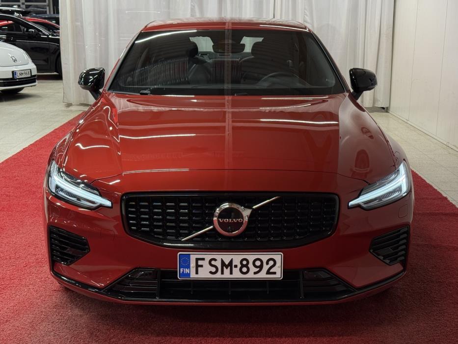 VOLVO S60 2023