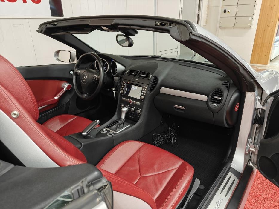 MERCEDES-BENZ SLK 2005