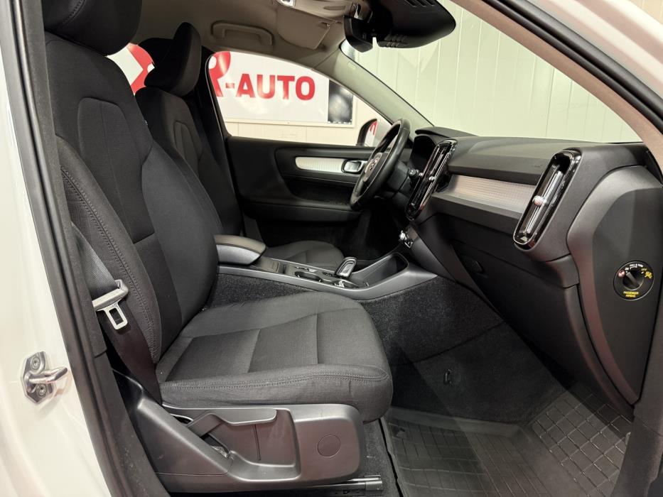 VOLVO XC40 2018
