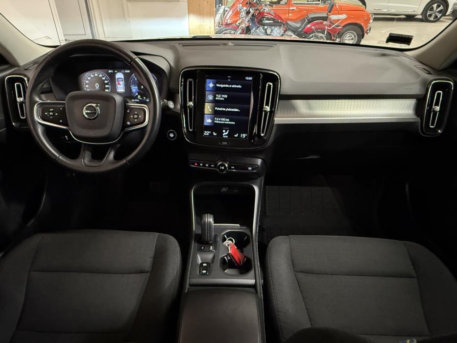 VOLVO XC40 2018
