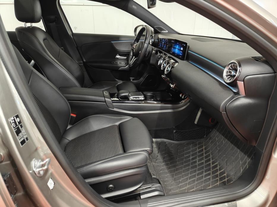 MERCEDES-BENZ A 2019