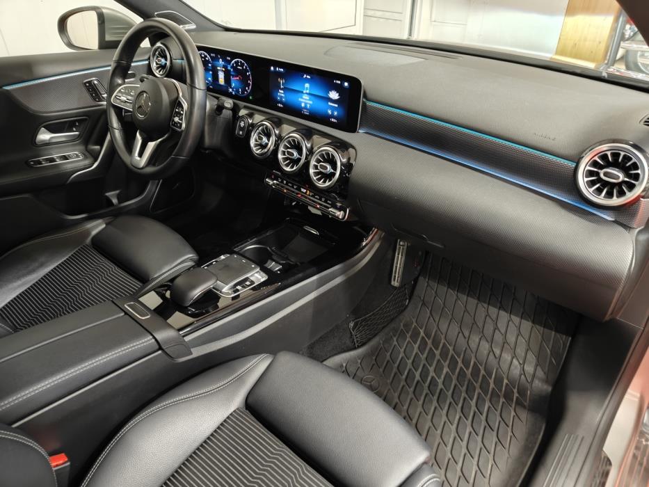 MERCEDES-BENZ A 2019