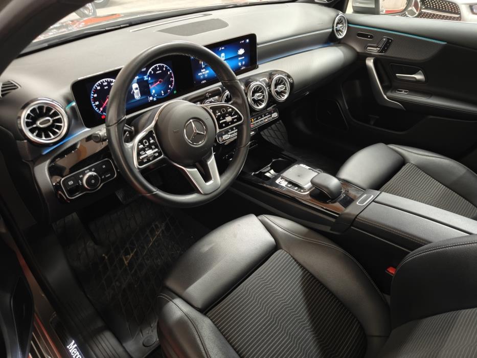 MERCEDES-BENZ A 2019