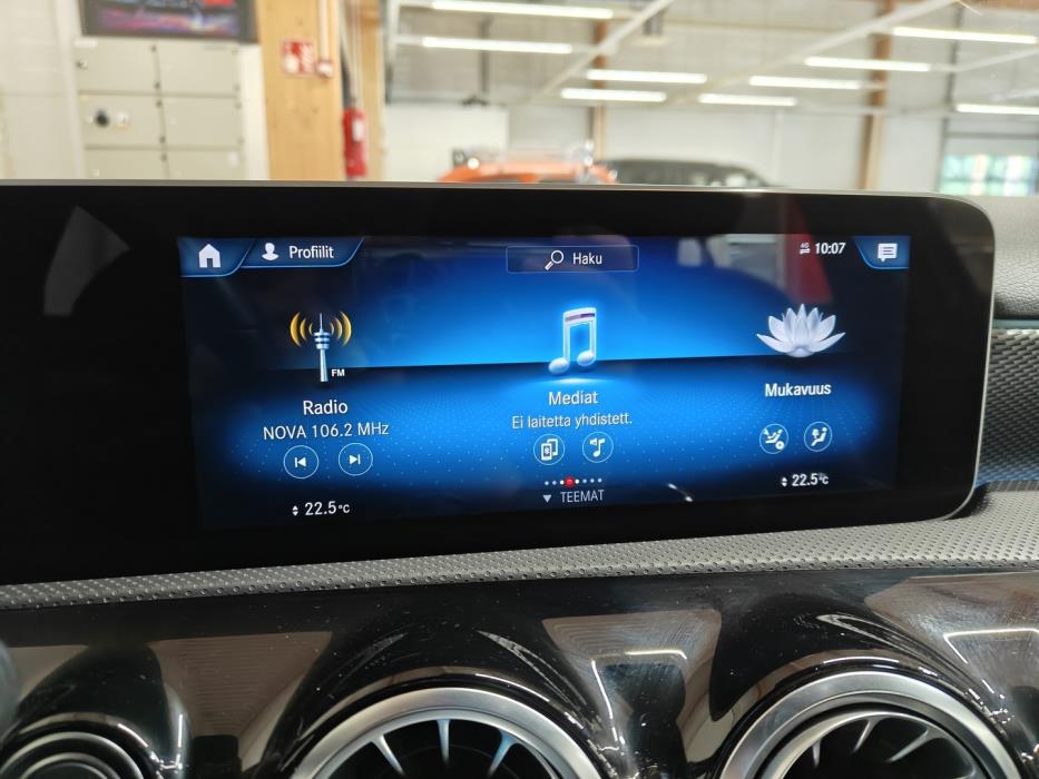 MERCEDES-BENZ A 2019