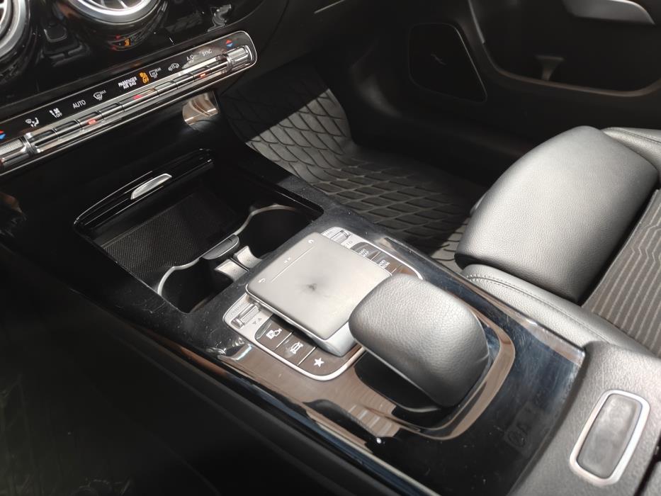MERCEDES-BENZ A 2019