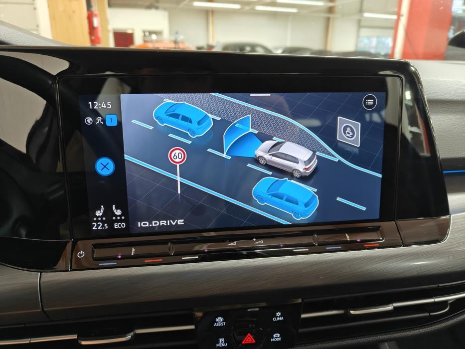 VOLKSWAGEN Golf 2021