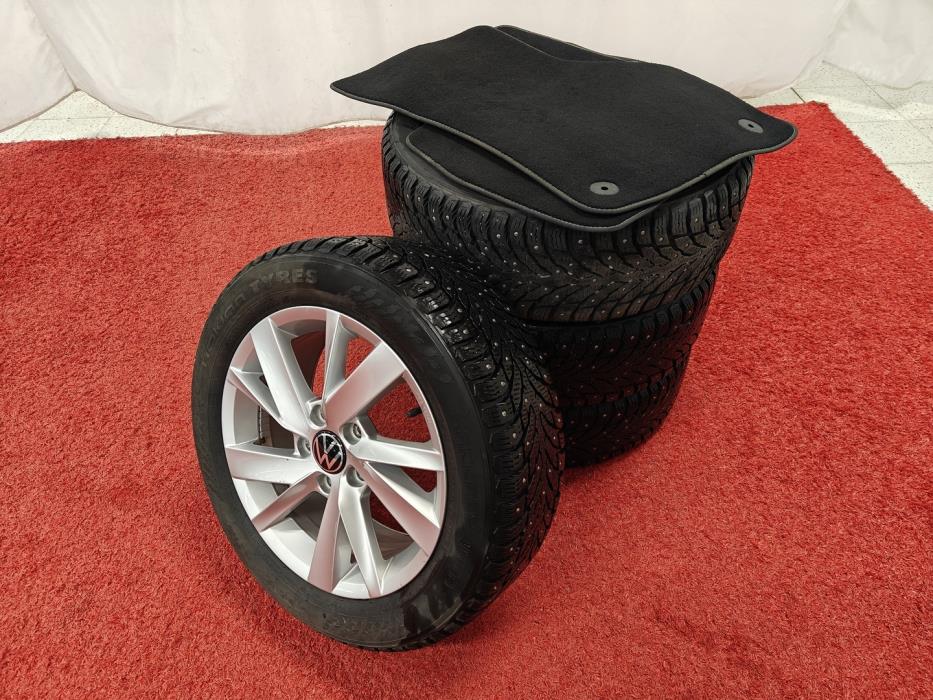 VOLKSWAGEN Golf 2021