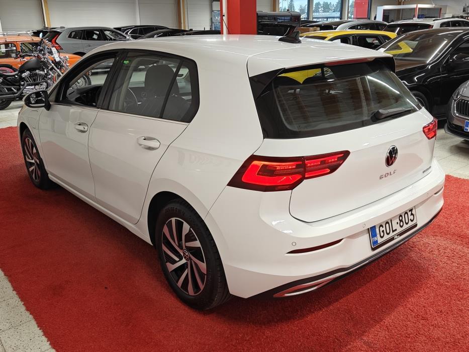 VOLKSWAGEN Golf 2021