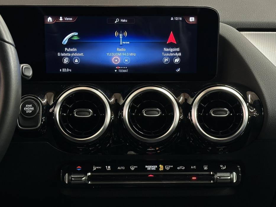 MERCEDES-BENZ GLA 2022